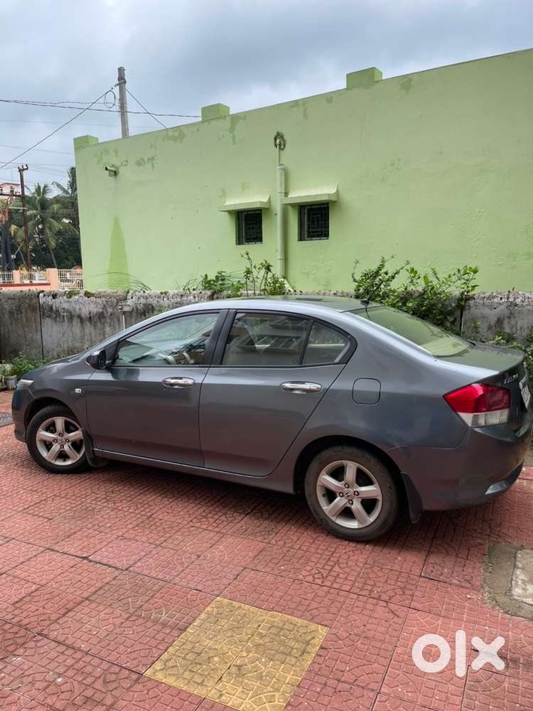 Honda City 1.5 V Petrol 2010