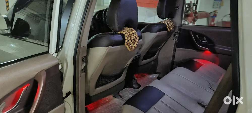Mahindra Xuv500 2012 Diesel 92000 Km Driven