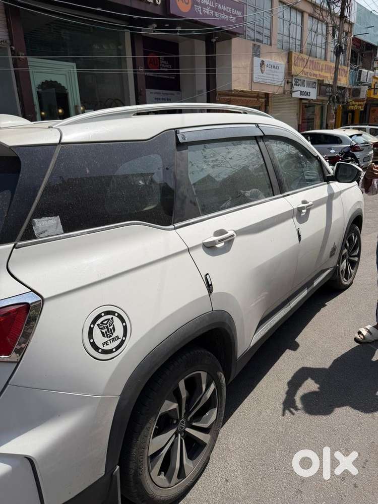 Mg Hector Petrol 2023 Sharp Pro