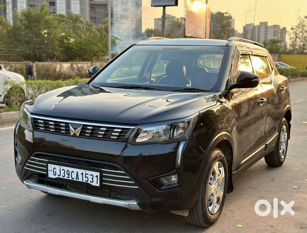 Mahindra Xuv300 W4, 2023, Petrol