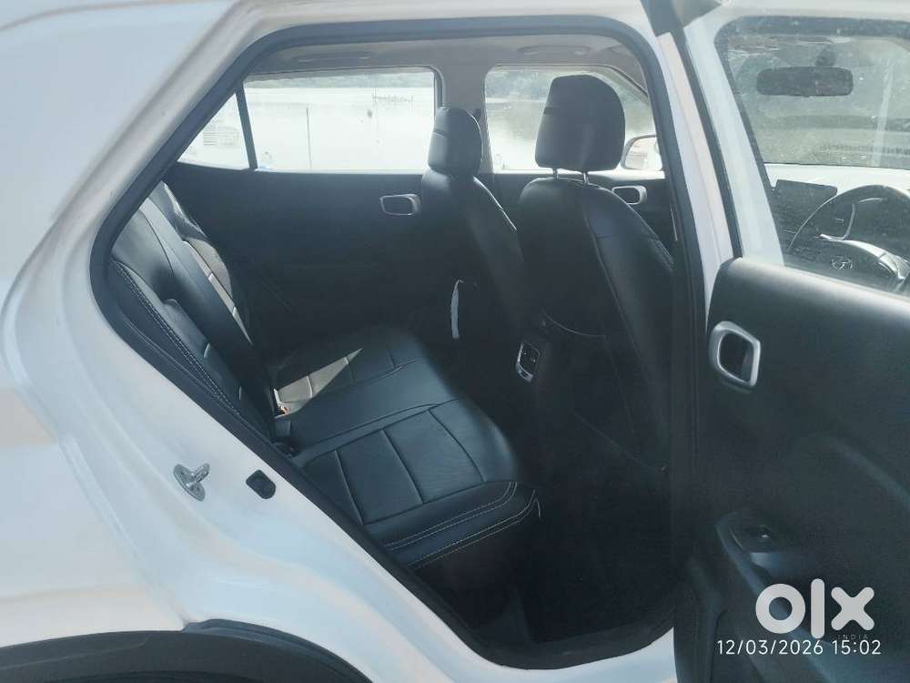 Hyundai Venu With Sunroof