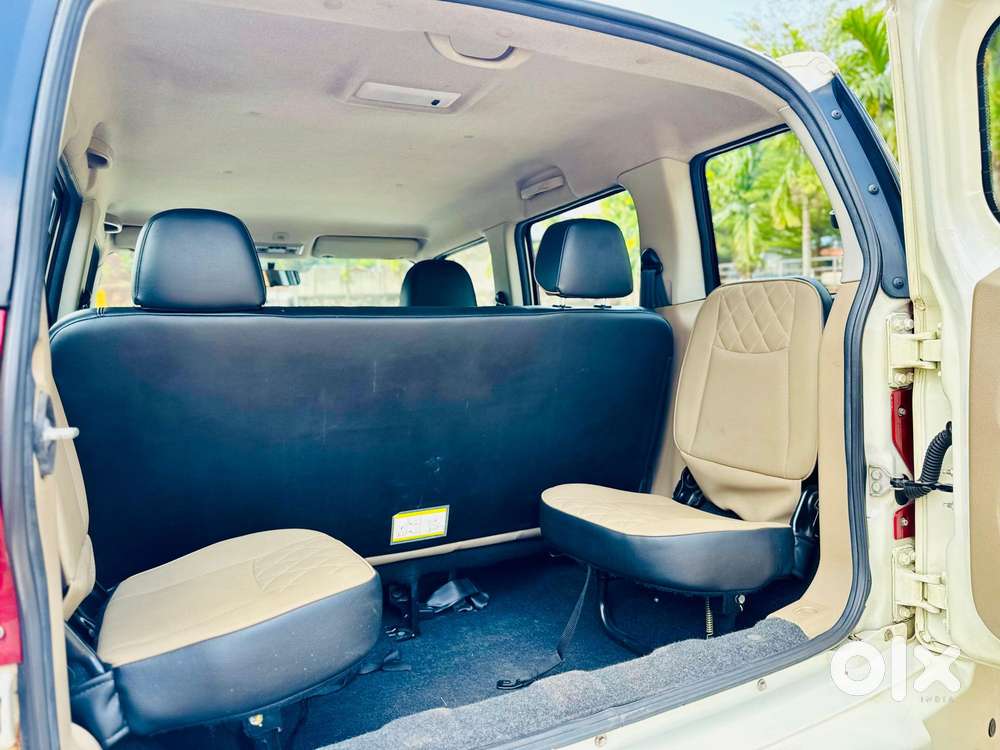 Mahindra Tuv 300 T10, 2018, Diesel