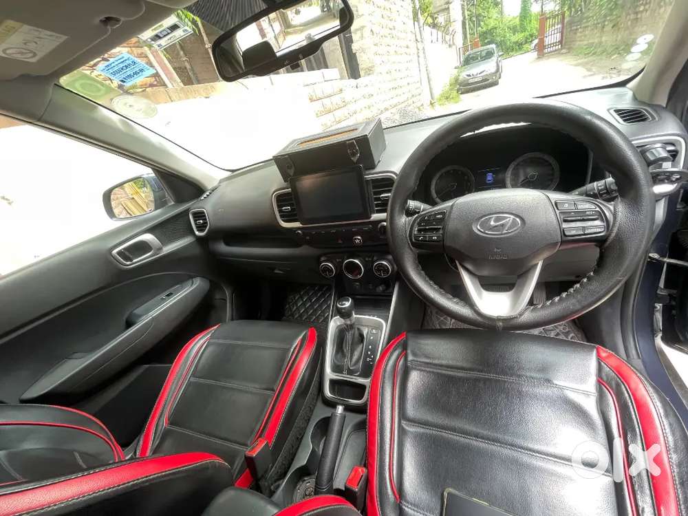 Hyundai Venue 1.0 Turbo Sx+ Dct 2019  Single Owner  ₹9 Lakh