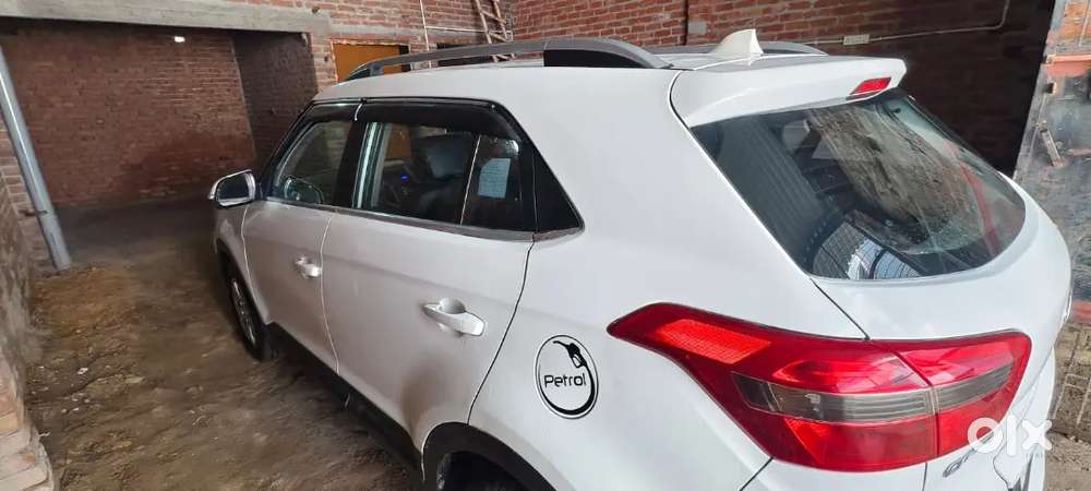 Hyundai Creta Vtvt+ White Colour Petrol