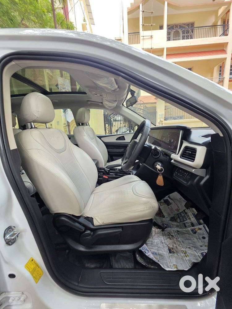 Mahindra Xuv700 2.2 Ax 7 Diesel Mt Str, 2022, Diesel