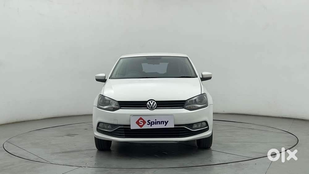 Volkswagen Polo Petrol Highline 1.2l, 2015, Petrol