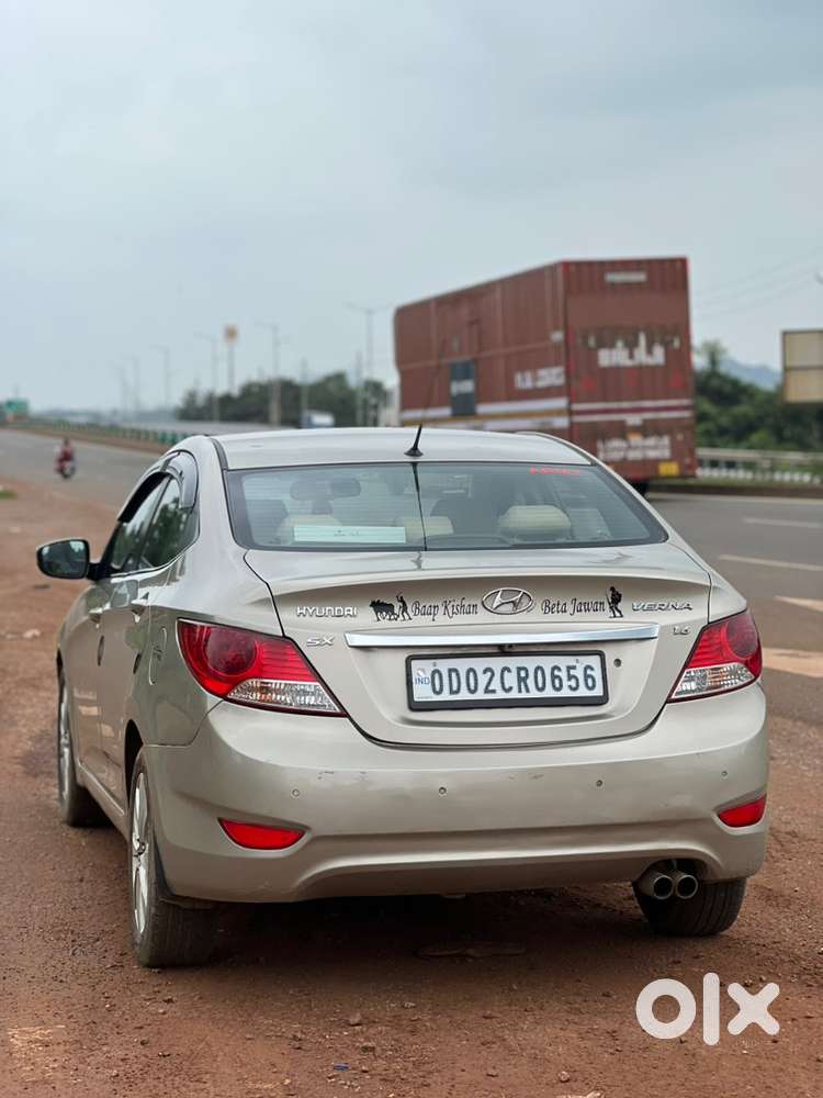 Hyundai Fluidic Verna 2011