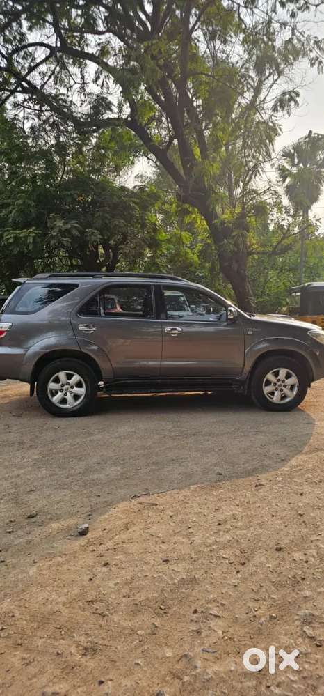 Toyota Fortuner, 2011, Diesel