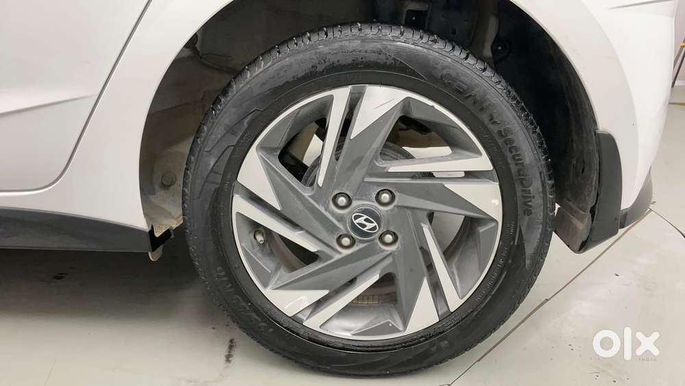 Hyundai New I20 1.2 Asta (o) Mt, 2023, Petrol