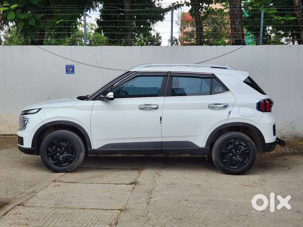 Hyundai Venue Sx Mt, 2022, Petrol