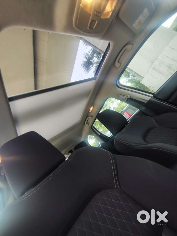 Maruti Suzuki Grand Vitara 1.5 Zeta Smart Hybrid At, 2024, Petrol