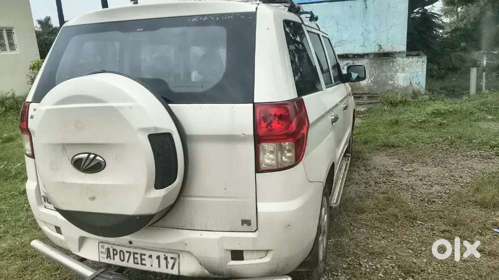 Mahindra Tuv 300 Plus 2018