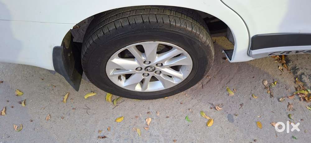 Toyota Innova Crysta 2.4 G Mt, 2017, Diesel