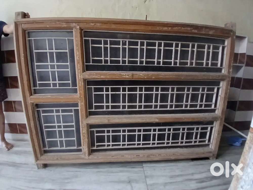 Sagwan wooden frame ( jungla)