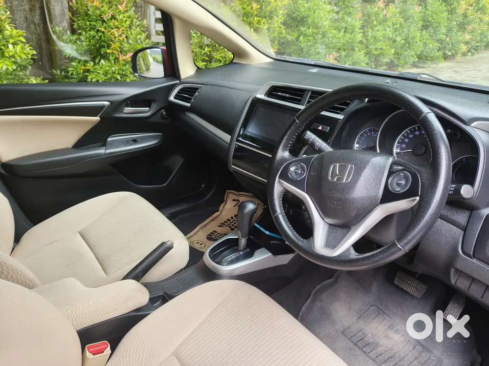 Honda Jazz 1.2 Zx Cvt Petrol 2021sunroof