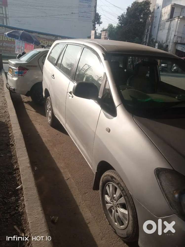 Toyota Innova 2010 Diesel Well Maintained