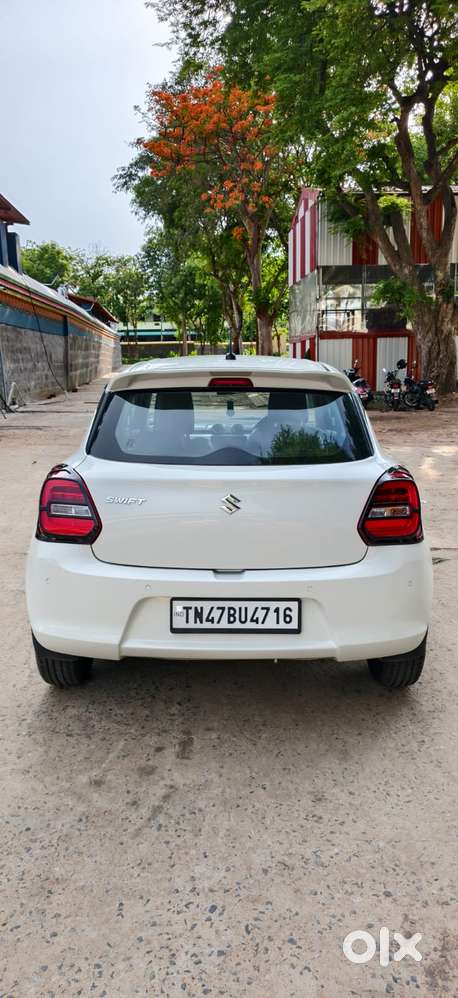 Maruti Suzuki Swift Vxi + Manual, 2022, Petrol
