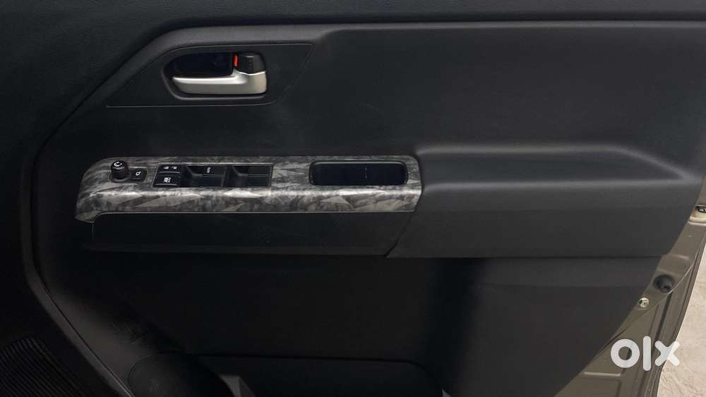 Maruti Suzuki Wagon R Zxi Amt 1.2, 2019, Petrol