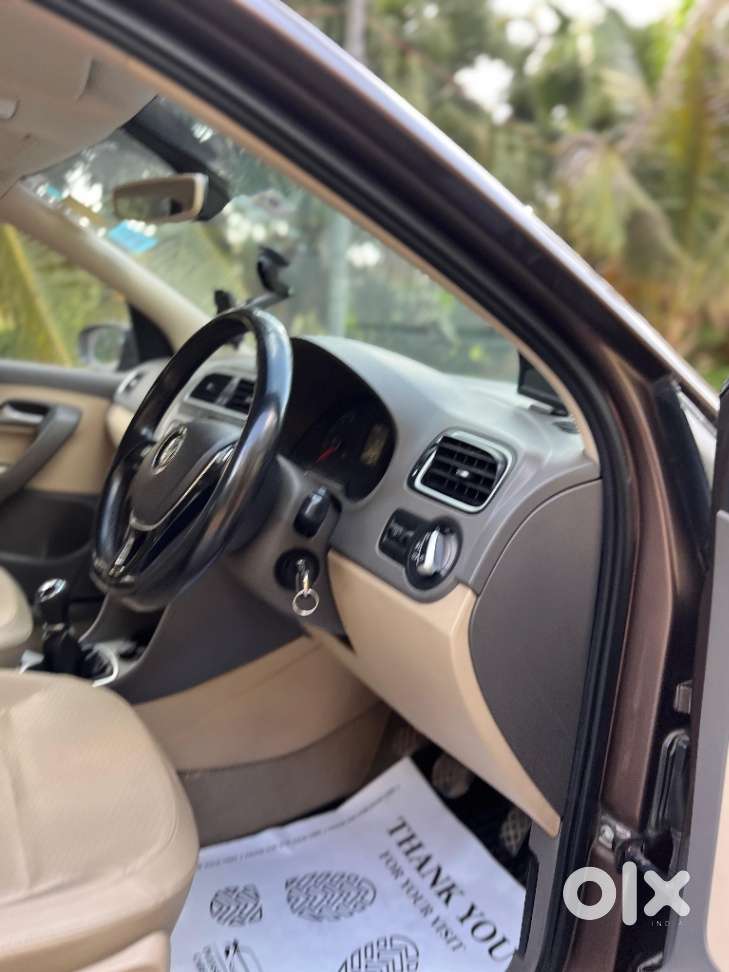 Volkswagen Vento 1.6 Highline, 2016, Petrol