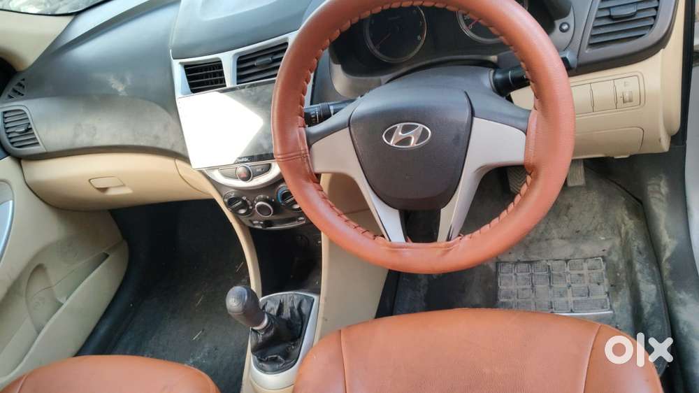 Hyundai Verna Vtvt 1.6 Sx, 2012, Petrol