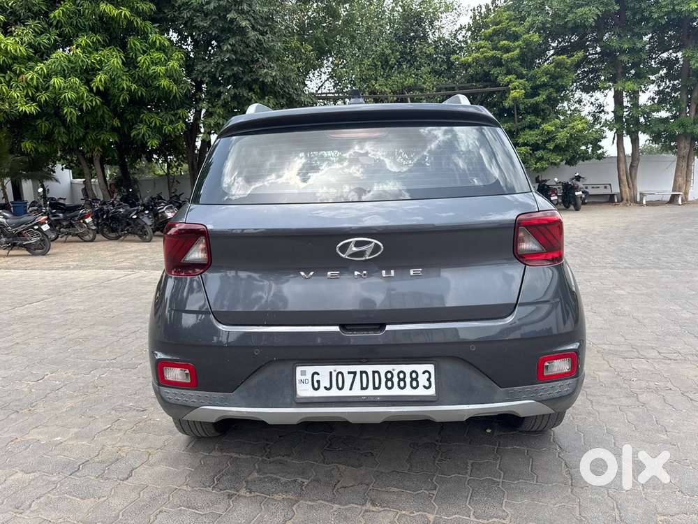 Hyundai Venue Mt 2021
