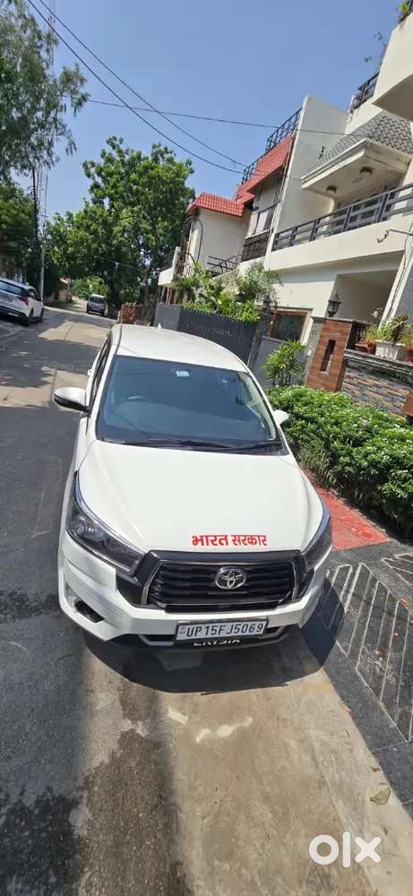 Toyota Innova Crysta 2025