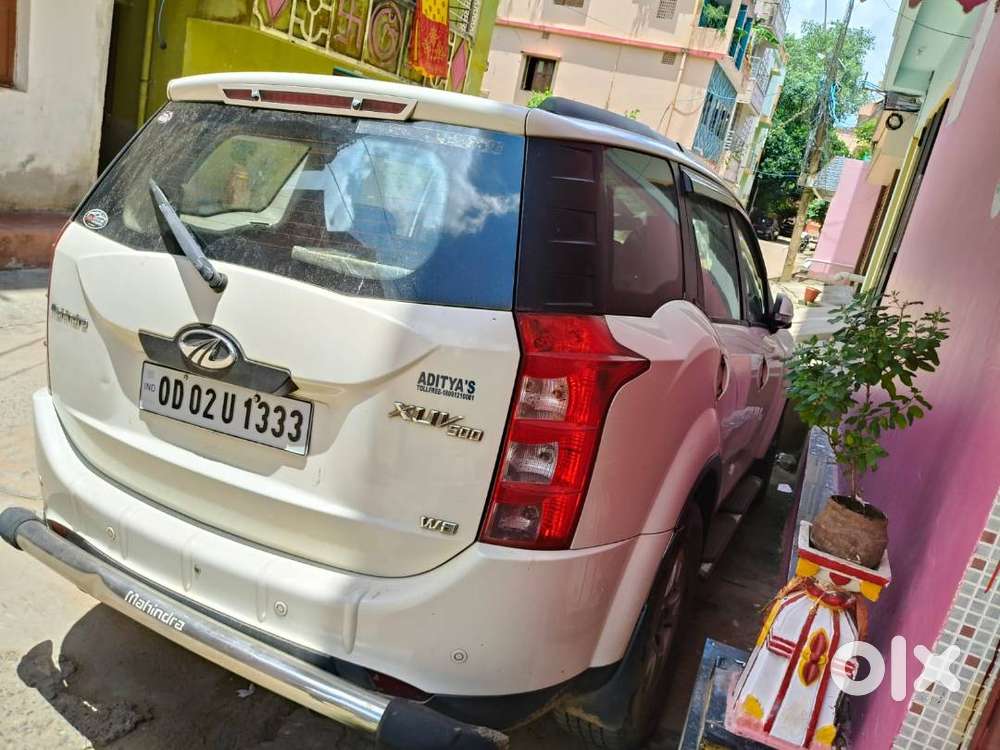 Mahindra Xuv 500 W8. Registration 2015.