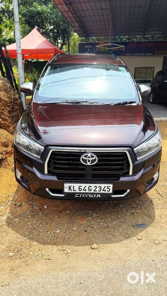 Toyota Innova Crysta 2.8 Gx At, 2018