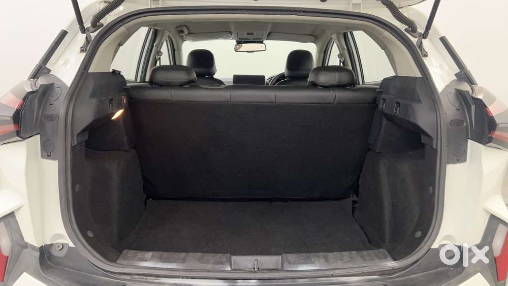 Tata Nexon Creative Plus 1.2 Revotron Petrol 7dca, 2024, Petrol