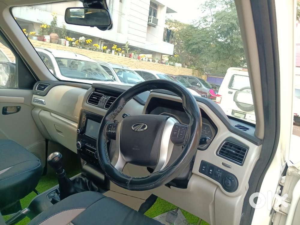 Mahindra Scorpio S10 7 Seater, 2016, Diesel