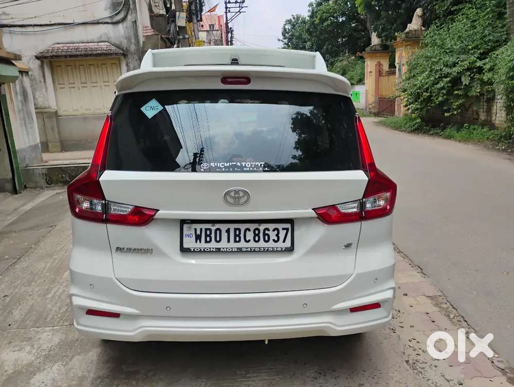 Toyota Rumion 2025 Cng & Hybrids 9000 Km Driven