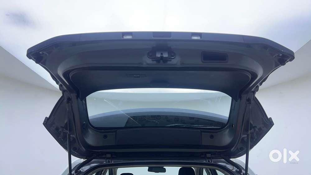 Tata Nexon Creative Plus 1.2 Revotron Petrol 7dca Dt, 2023, Petrol