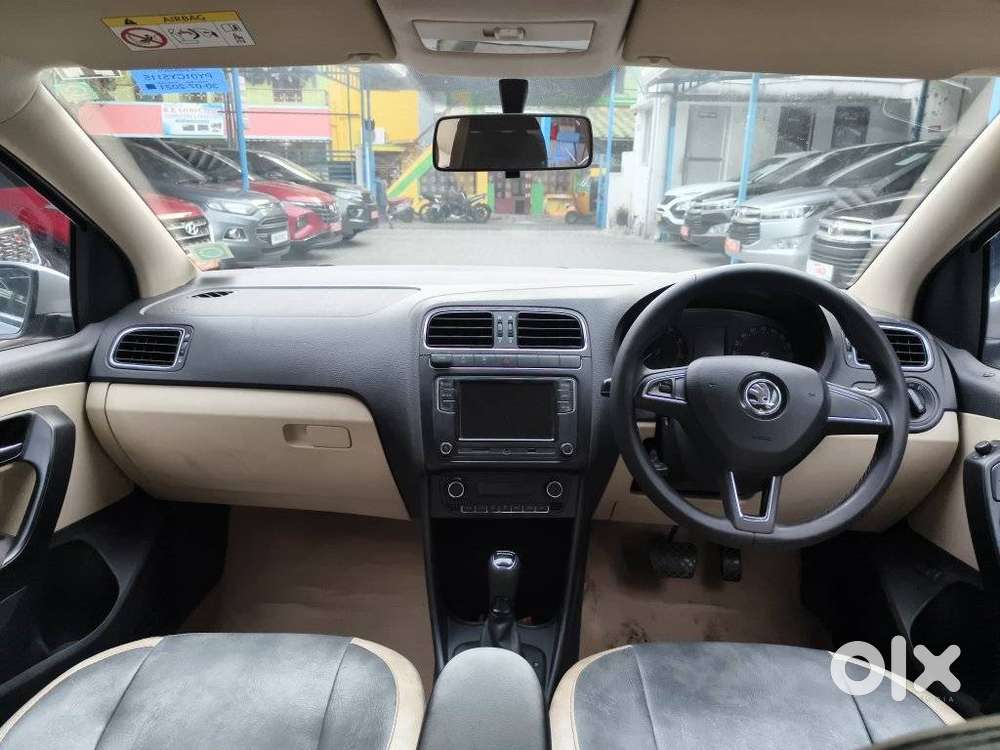 Skoda Rapid 1.0 Tsi Ambition, 2021, Petrol