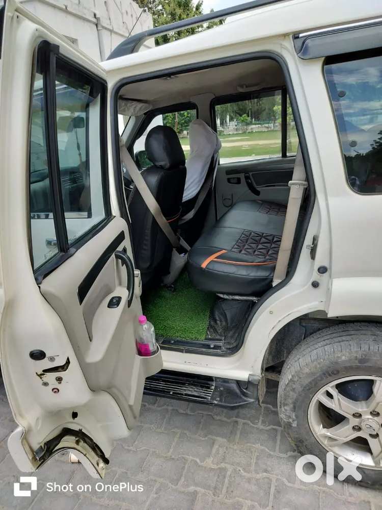 Mahindra Scorpio 2016 Diesel 2.2 S8 7 Str