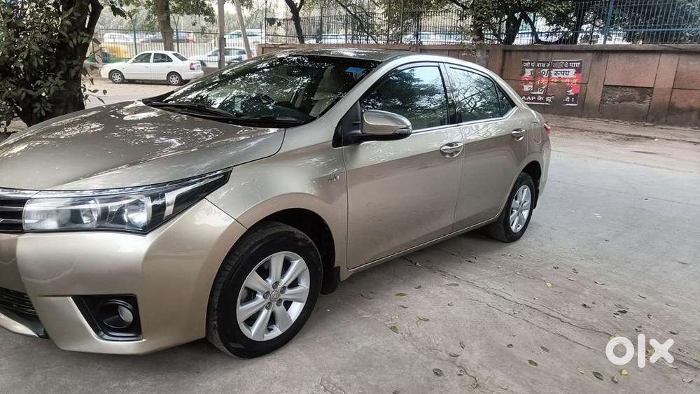 Toyota Corolla Altis 2014 Petrol Well Maintained