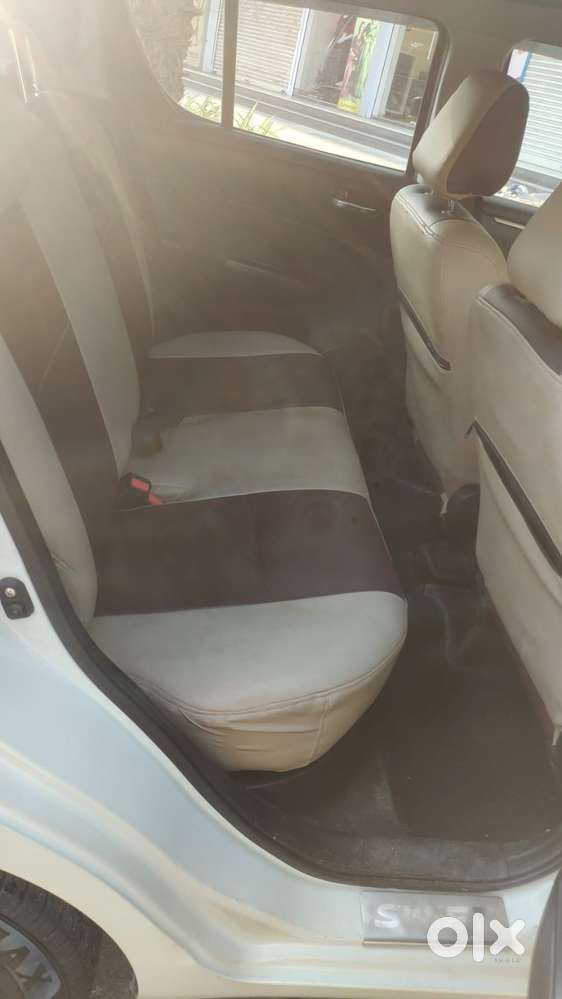 Maruti Suzuki Swift Vxi + Manual, 2012, Petrol