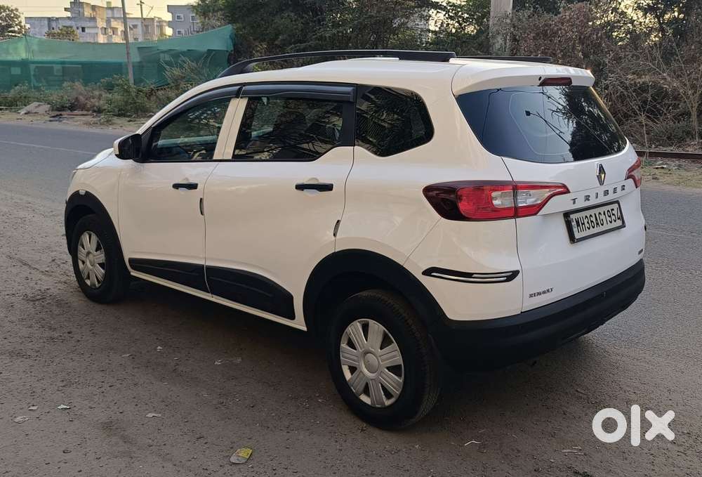 Renault Triber 1.0 Rxe, 2020, Petrol