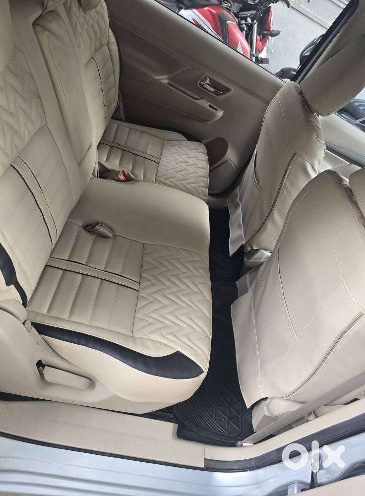 Maruti Suzuki Ertiga Vxi Shvs At, 2025, Petrol