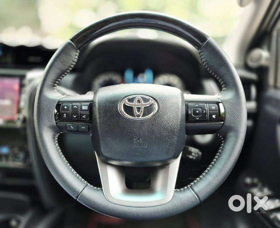 Toyota Fortuner 4x2 At 2.7 Petrol, 2024, Petrol