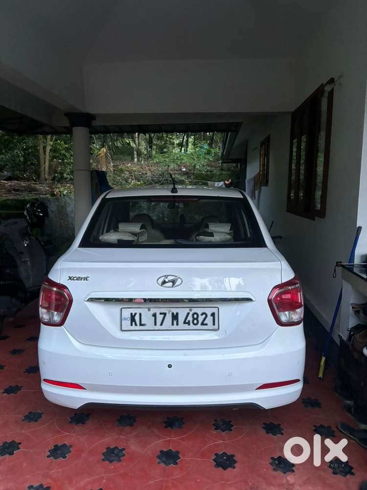 Hyundai Xcent Petrol 2014
