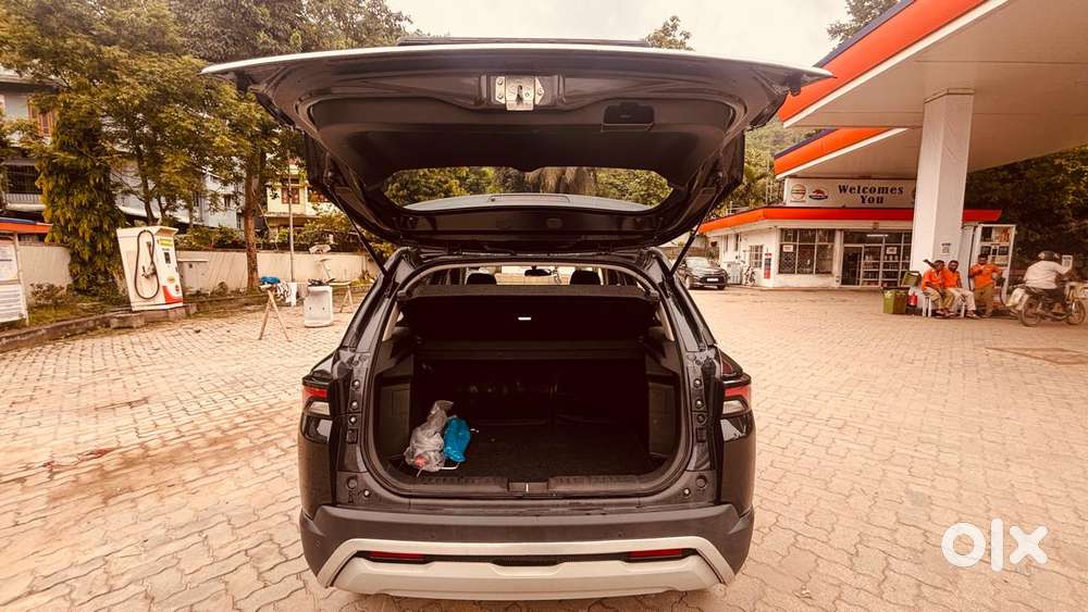 Maruti Suzuki Brezza 1.5 Zxi Smart Hybrid, 2025, Petrol