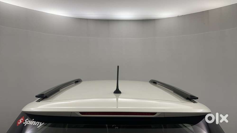 Mahindra Xuv300 W8, 2022, Petrol