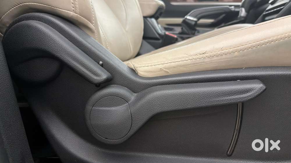 Mahindra Xuv700 2.2 Ax 5 Diesel At 7 Str, 2023, Diesel
