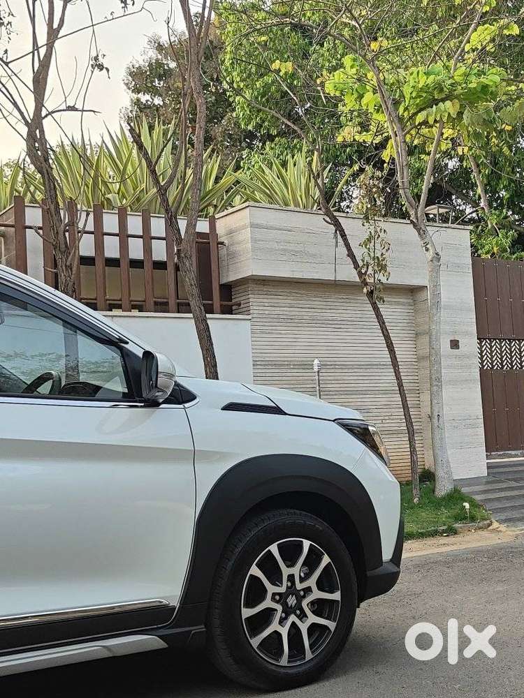 Maruti Suzuki Xl6 1.5 Zeta Mt, 2024, Petrol