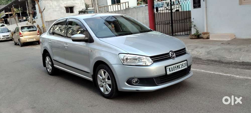 Volkswagen Vento 2010-2013 Petrol Highline, 2011, Petrol