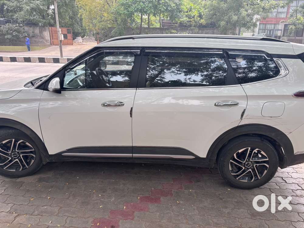 Kia Carens 2023 Petrol