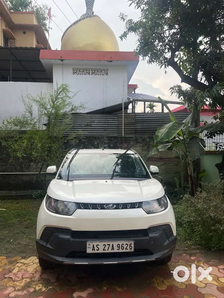 Mahindra Kuv 100 2017 Petrol