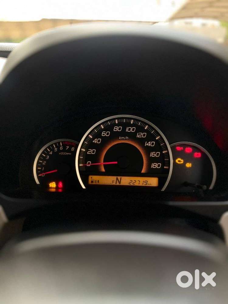 Maruti Suzuki Wagon R 1.0 2015-2019 Vxi (o) Amt, 2016, Petrol