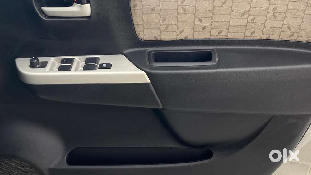 Maruti Suzuki Wagon R 1.0 2015-2019 Vxi Amt, 2015, Petrol