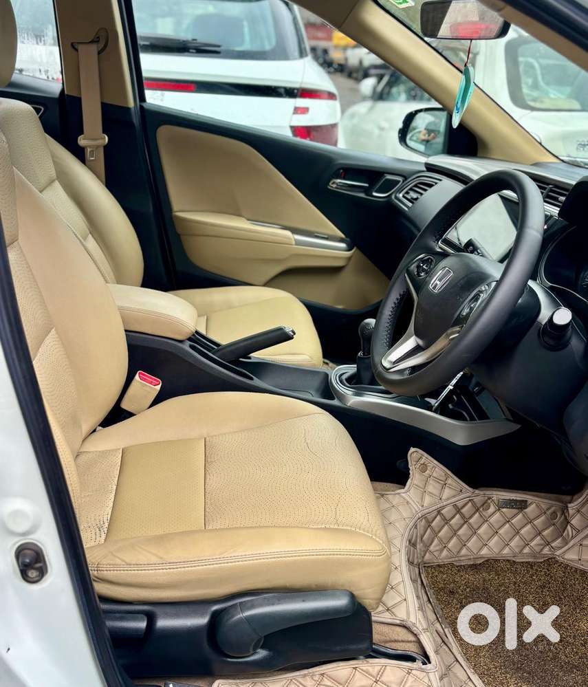 Honda City V Mt Sunroof, 2018, Petrol
